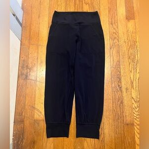 EUC Lululemon Align High Rise Jogger Crop